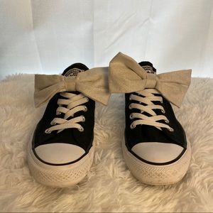 Converse Silver Bow Black Sneakers Sz 8